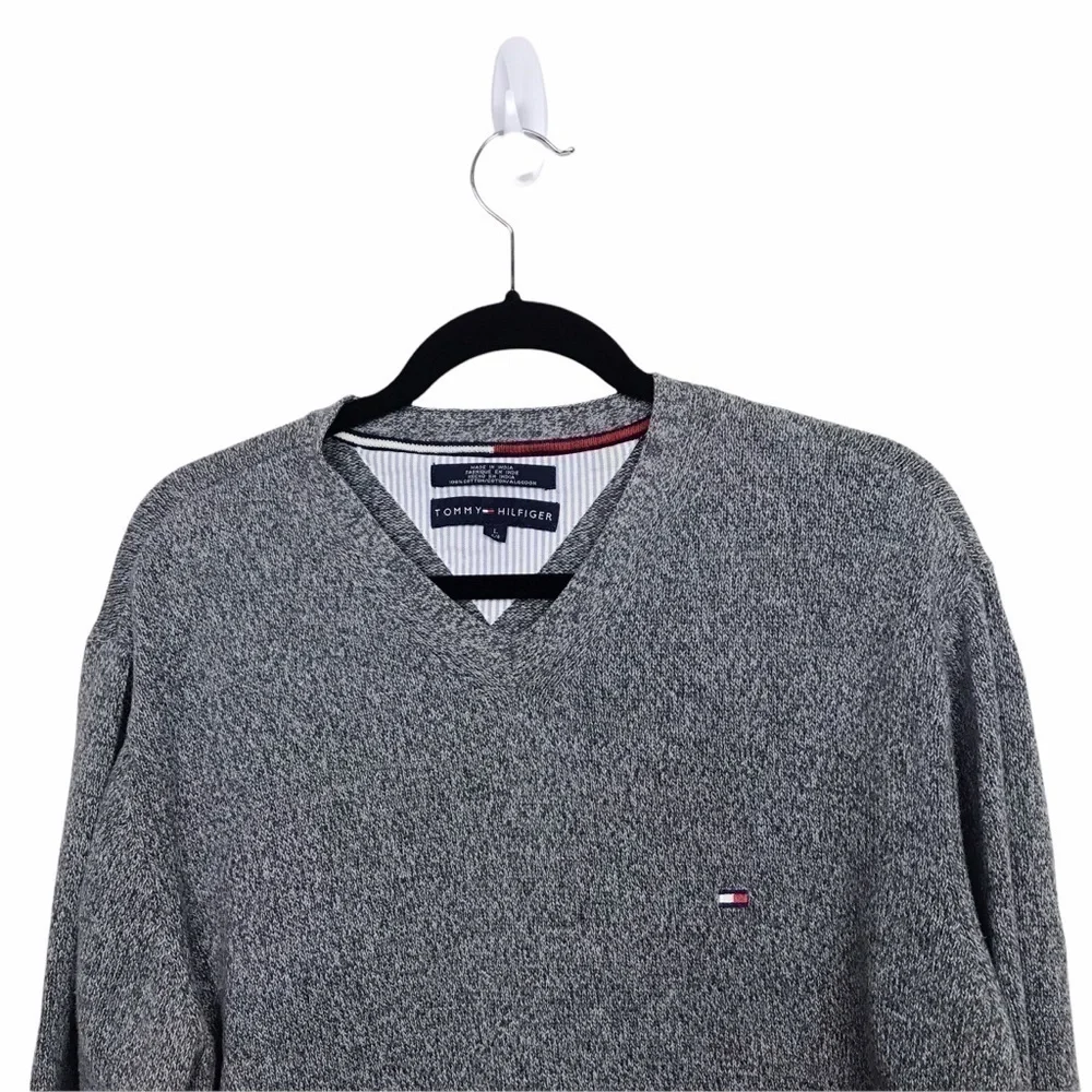 Tommy Hilfiger Gray V Neck Knit 100% Cotton Sweater